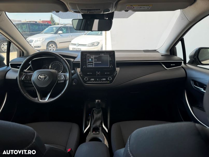 Toyota Corolla - 4