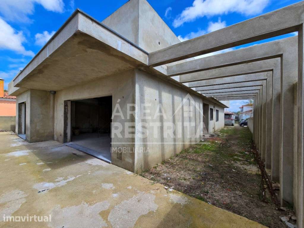 Moradia T5 c/Piscina, Garagem e 5 Suites, Galeotas - Azeitão - Grande imagem: 4/38