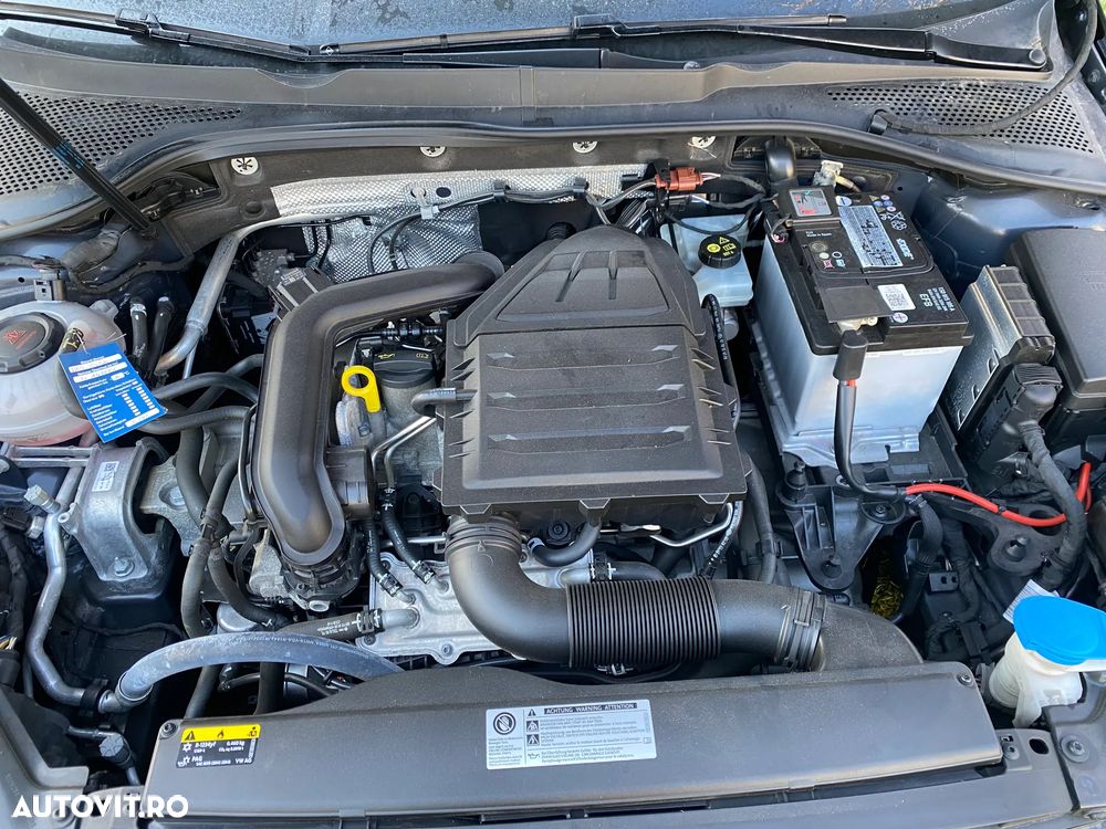 Volkswagen Golf 1.0 TSI DSG Join - 9