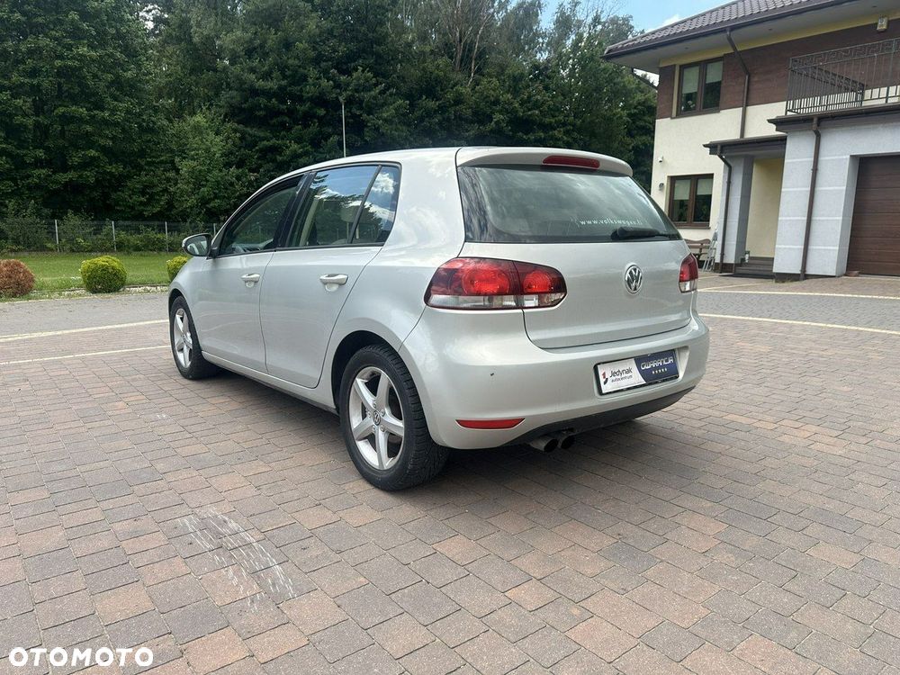 Volkswagen Golf - 5