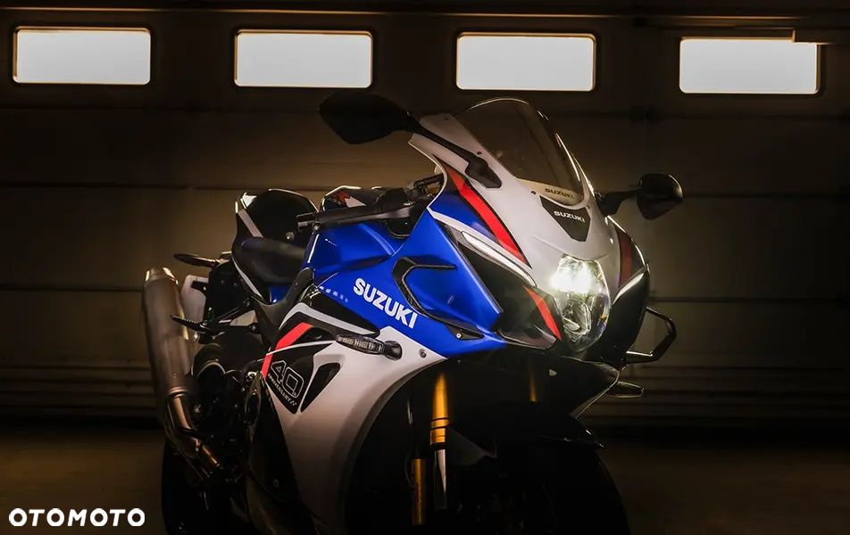 Suzuki GSX-R - 11