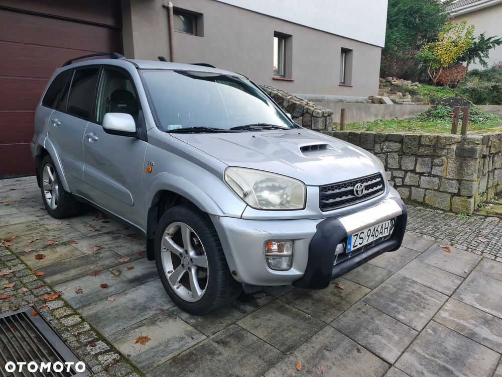Toyota RAV4 D-4D 4x4 - 3