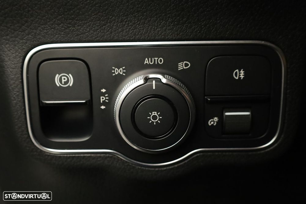 Mercedes-Benz GLA 200 AMG Line - 18
