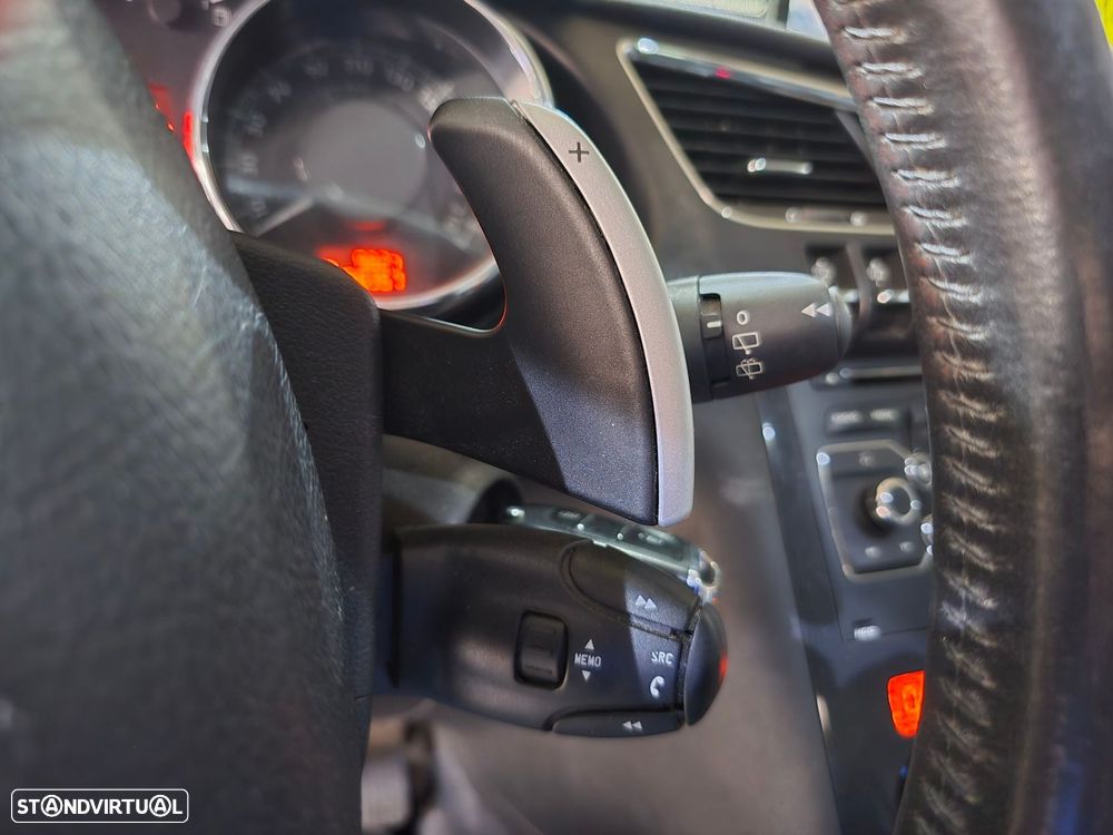 Peugeot 3008 - 21