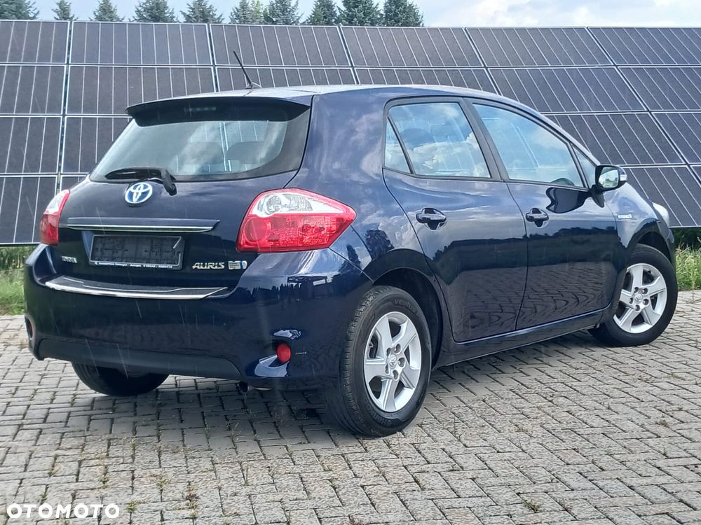 Toyota Auris - 11