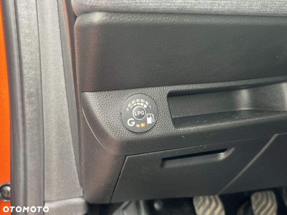 Renault Clio - 28