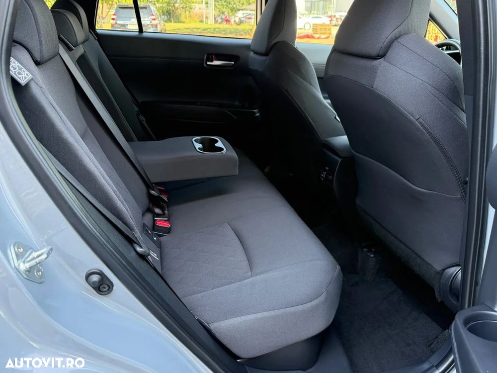 Toyota Corolla Cross - 18