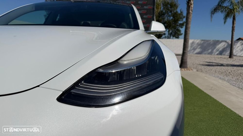 Tesla Model 3 Long-Range Dual Motor AWD - 16