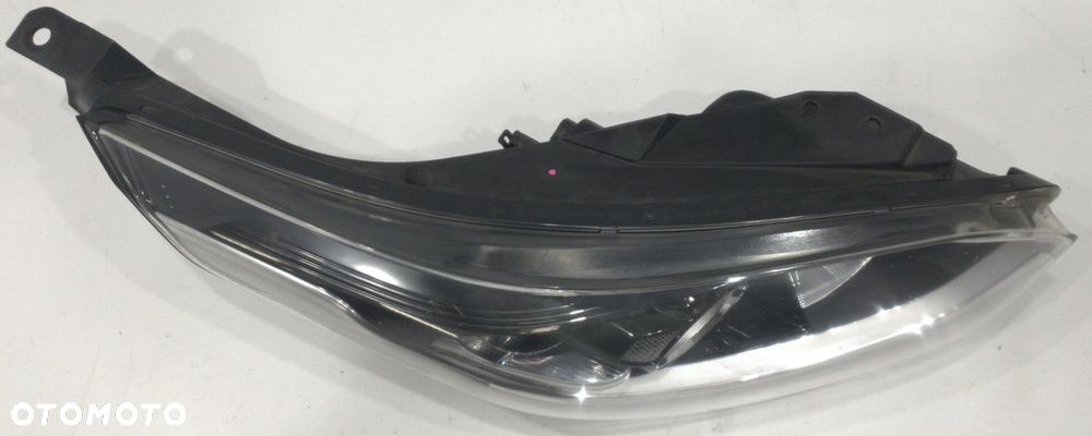 Kia Ceed Reflektor Przód Prawy 92102J7050 - 2