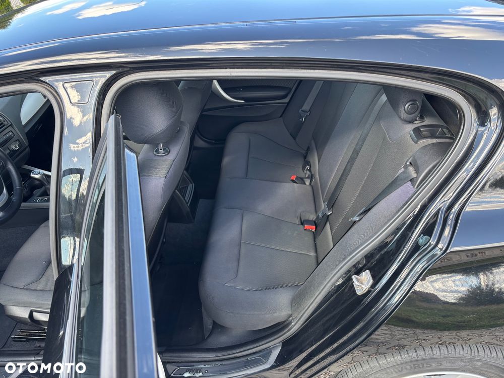 BMW Seria 1 116i - 16