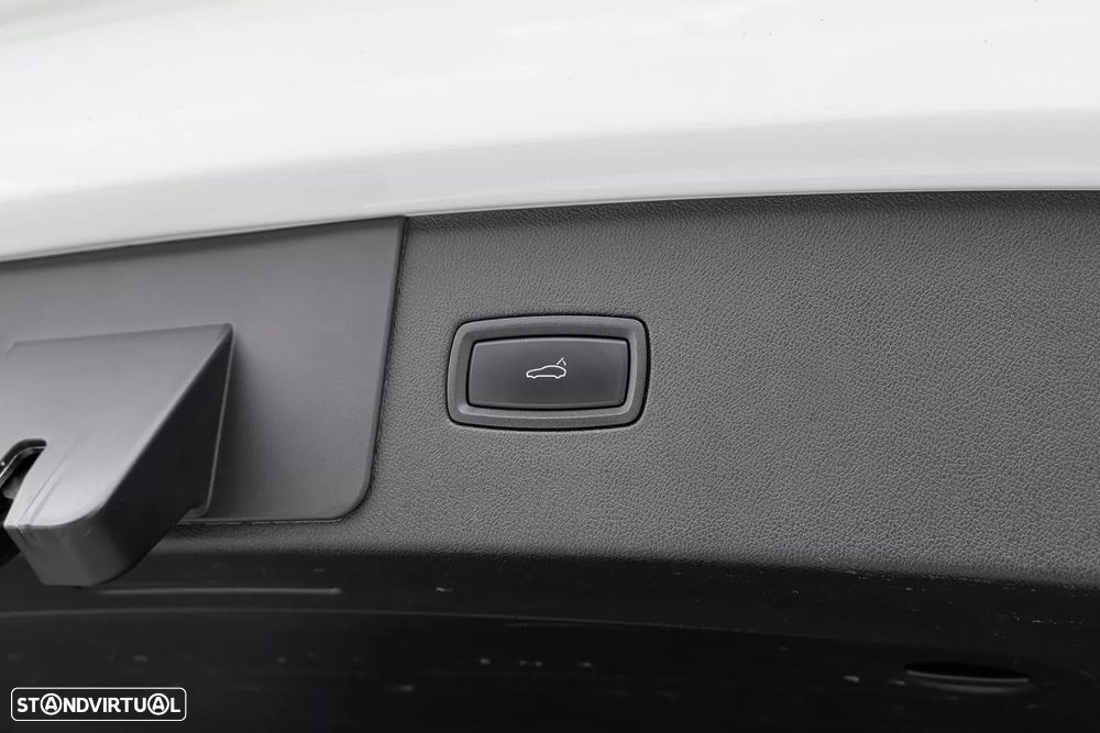 Porsche Cayenne Turbo S E-Hybrid - 26