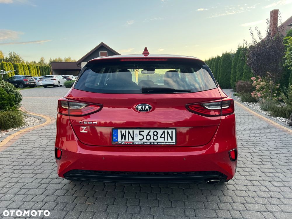 Kia Ceed 1.6 CRDi SCR M - 8
