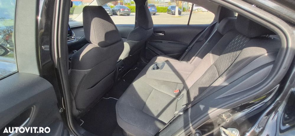 Toyota Corolla 1.8 HSD Dynamic - 12