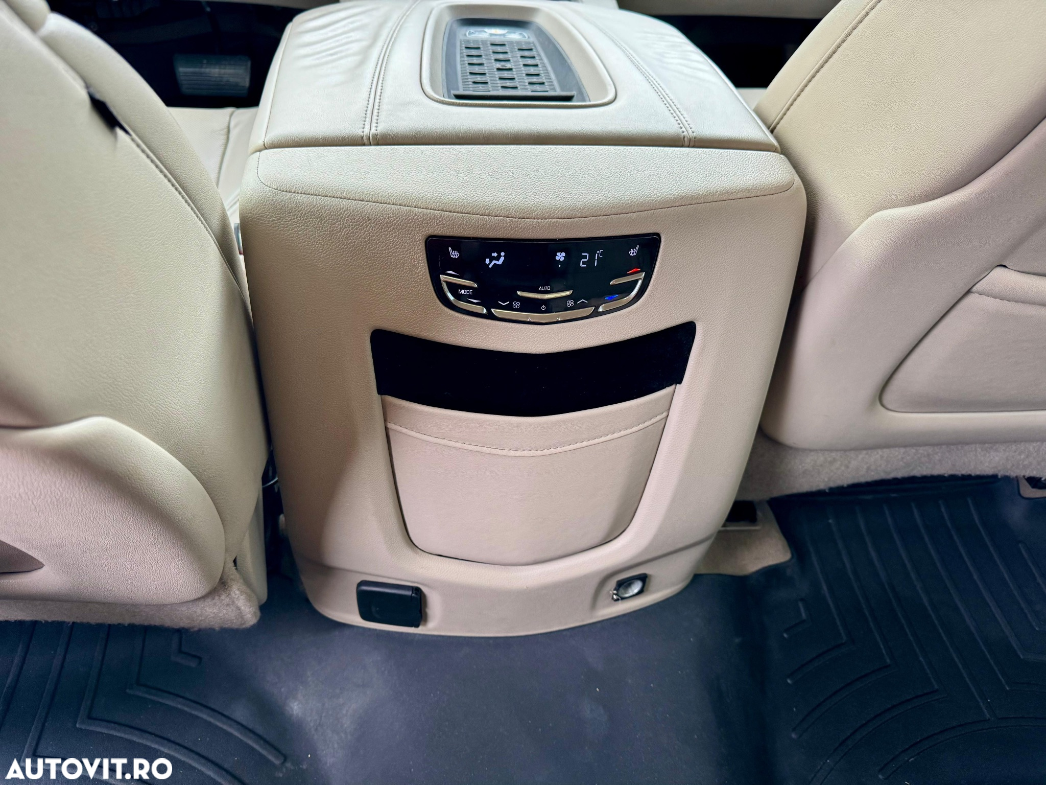 Cadillac Escalade 6.2 V8 AWD AT Platinum - 9