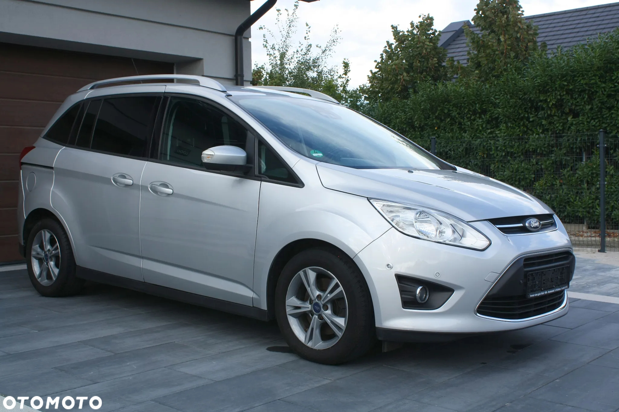 Ford Grand C-MAX 1.6 TDCi Start-Stop-System SYNC Edition - 9