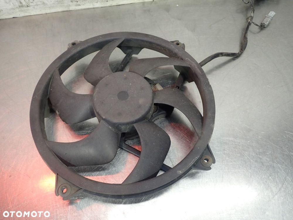 WENTYLATOR CHŁODNICY PEUGEOT 407 SW - 3