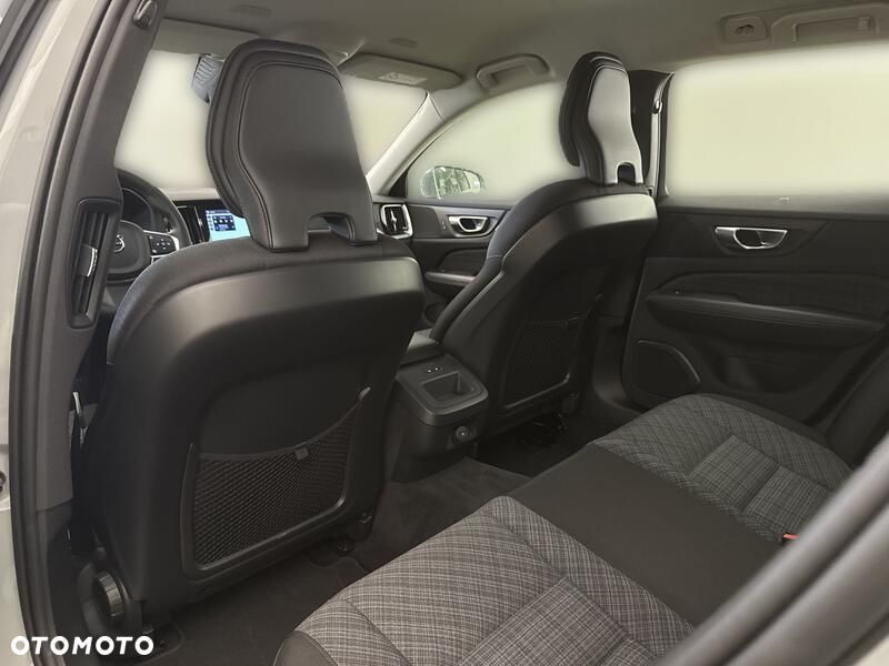 Volvo V60 B3 B Core - 19