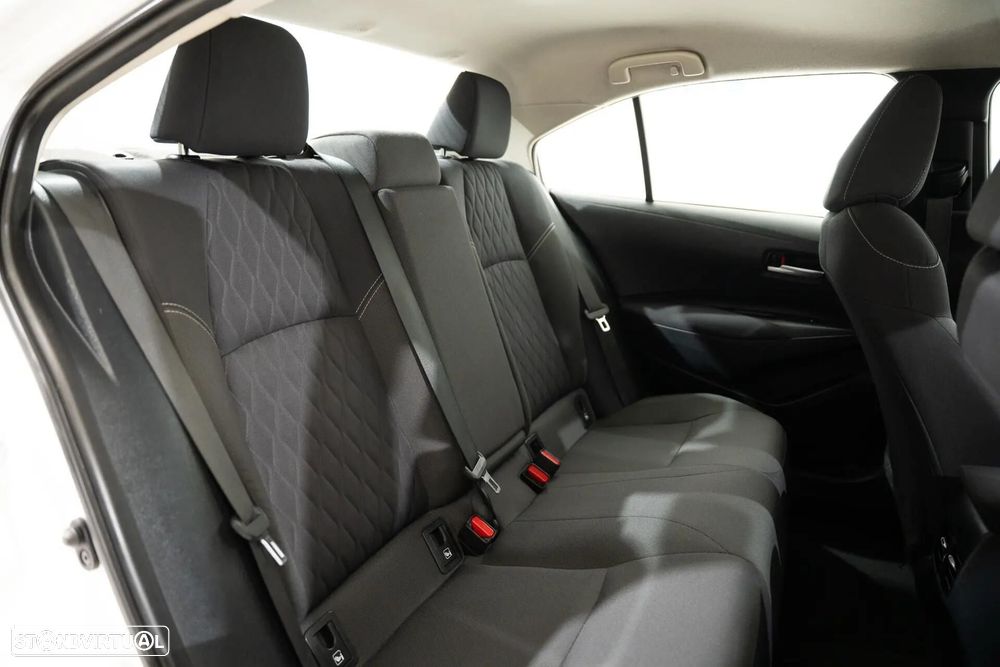 Toyota Corolla - 27