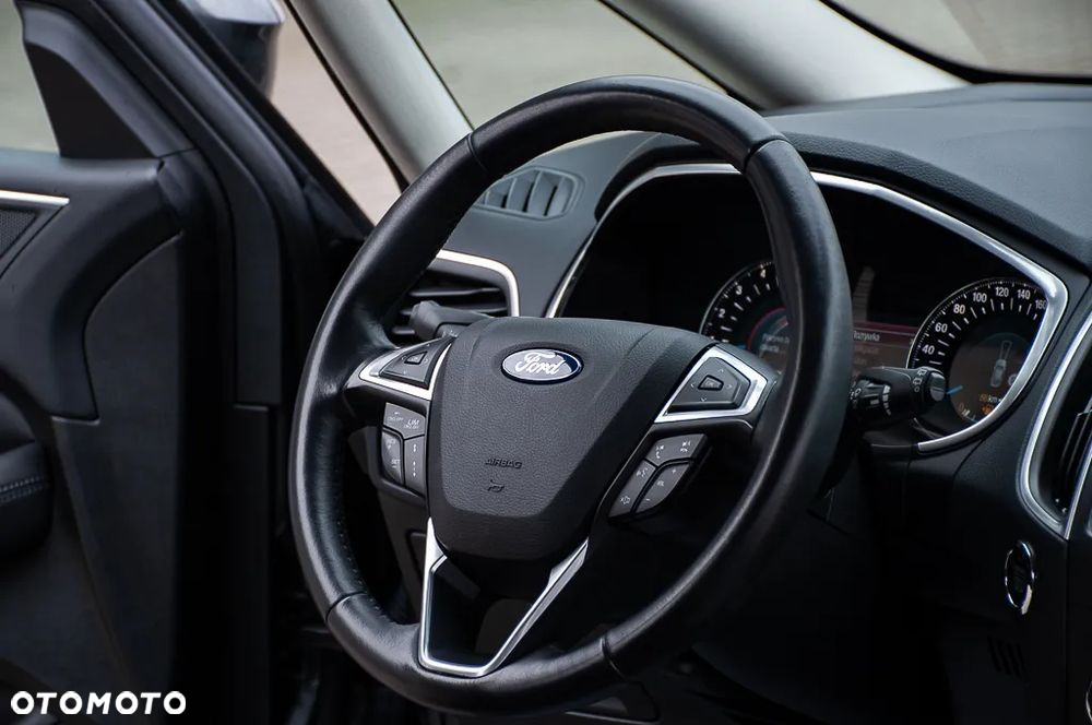 Ford S-Max 2.0 TDCi Titanium PowerShift - 32