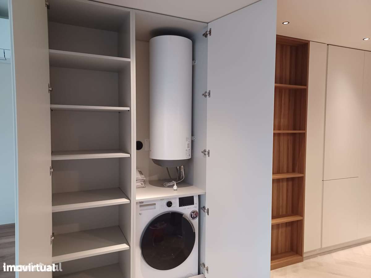 T2 Arrendamento no Centro Histórico | Novo | Com arrumos | 2 suites I - Grande imagem: 3/49