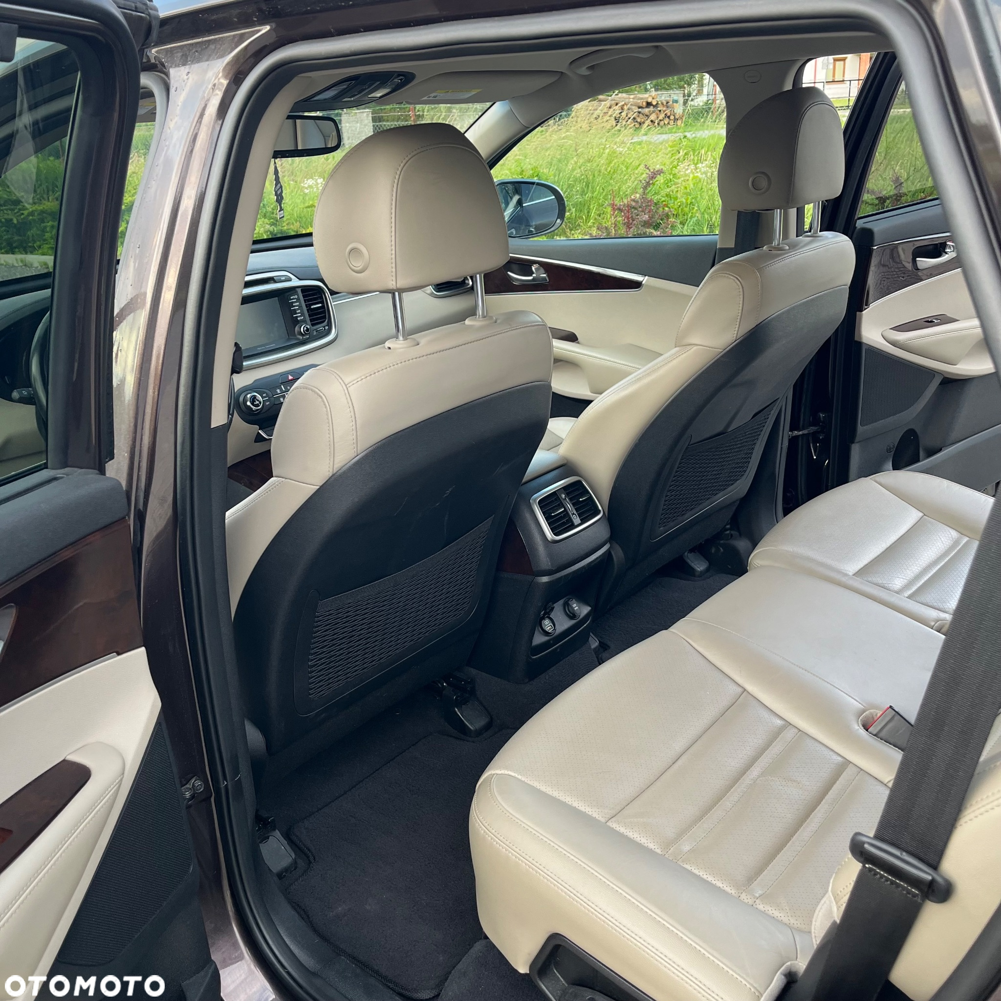Kia Sorento - 13