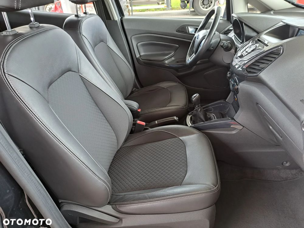 Ford EcoSport - 18