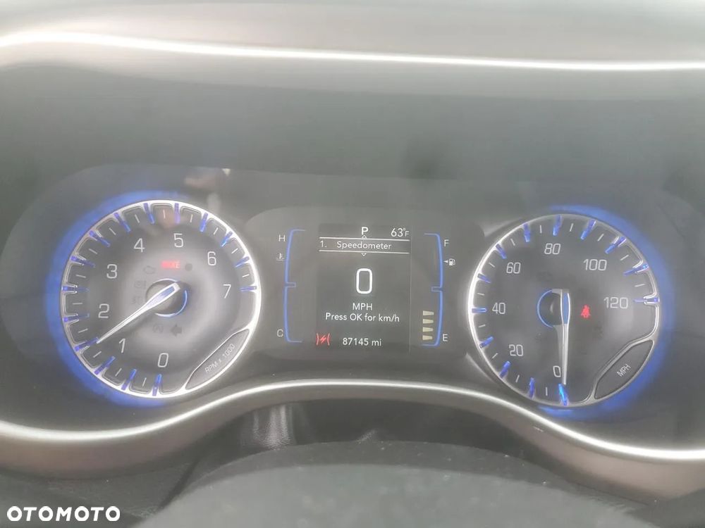 Chrysler Pacifica - 9