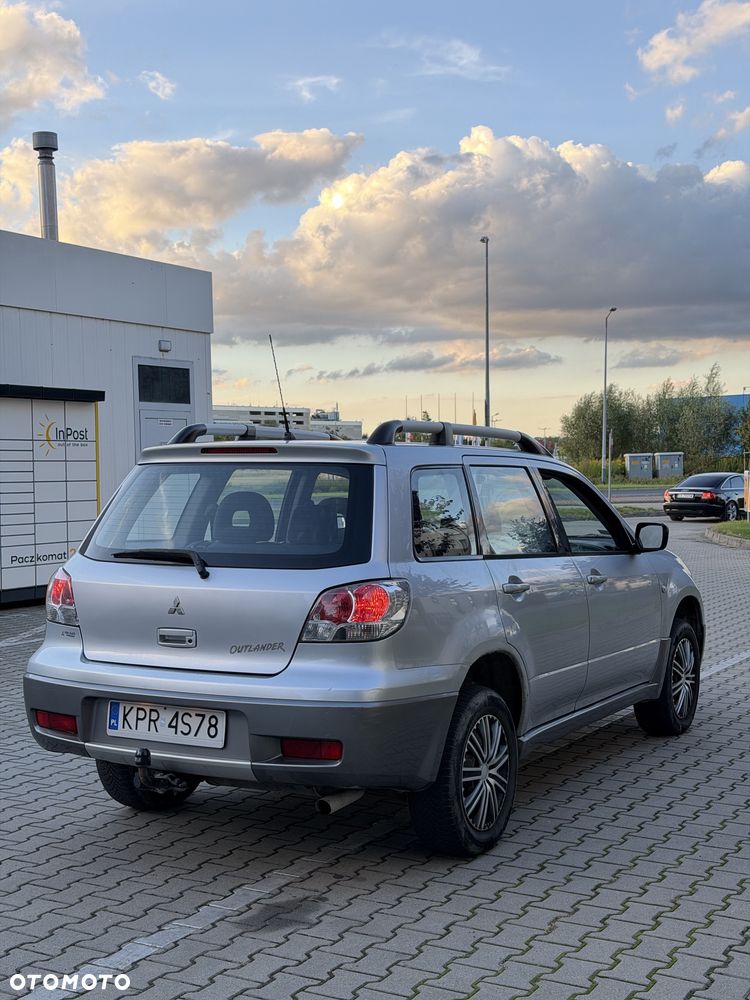 Mitsubishi Outlander - 5