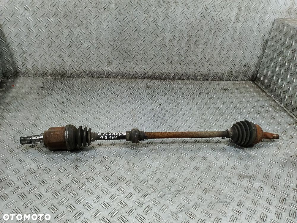 PÓŁOŚ PRAWA PRZÓD NISSAN MICRA K12 1.2 16V - 2