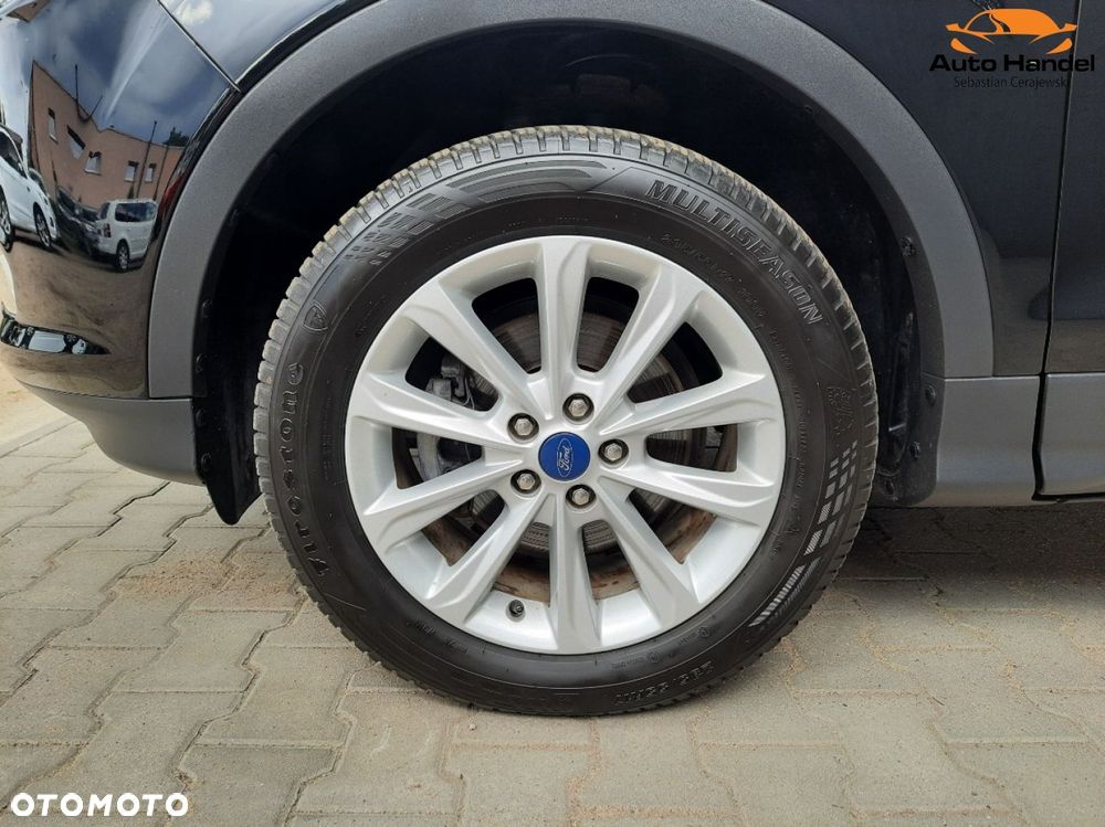 Ford Kuga 1.5 EcoBoost 2x4 Titanium - 30