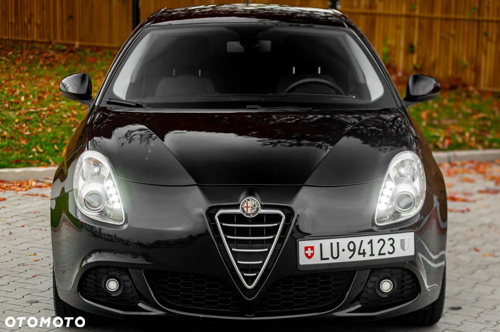 Alfa Romeo Giulietta 2012 photo 5