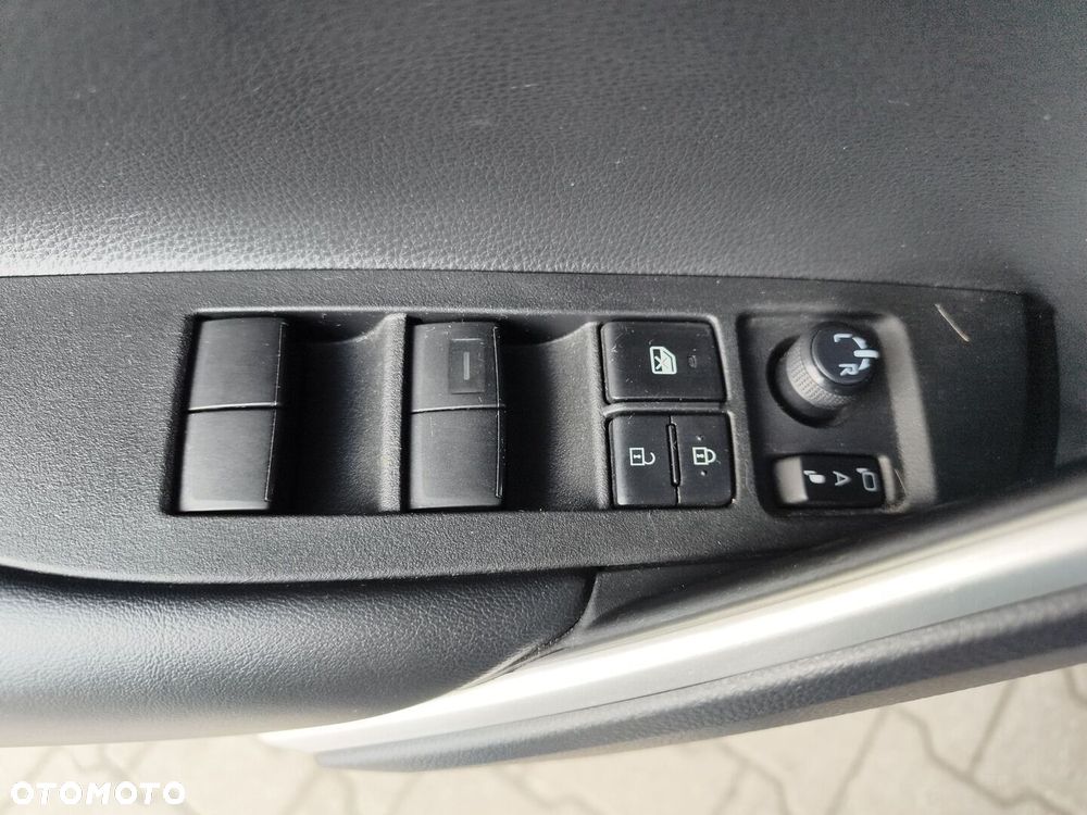 Toyota Corolla Cross - 21