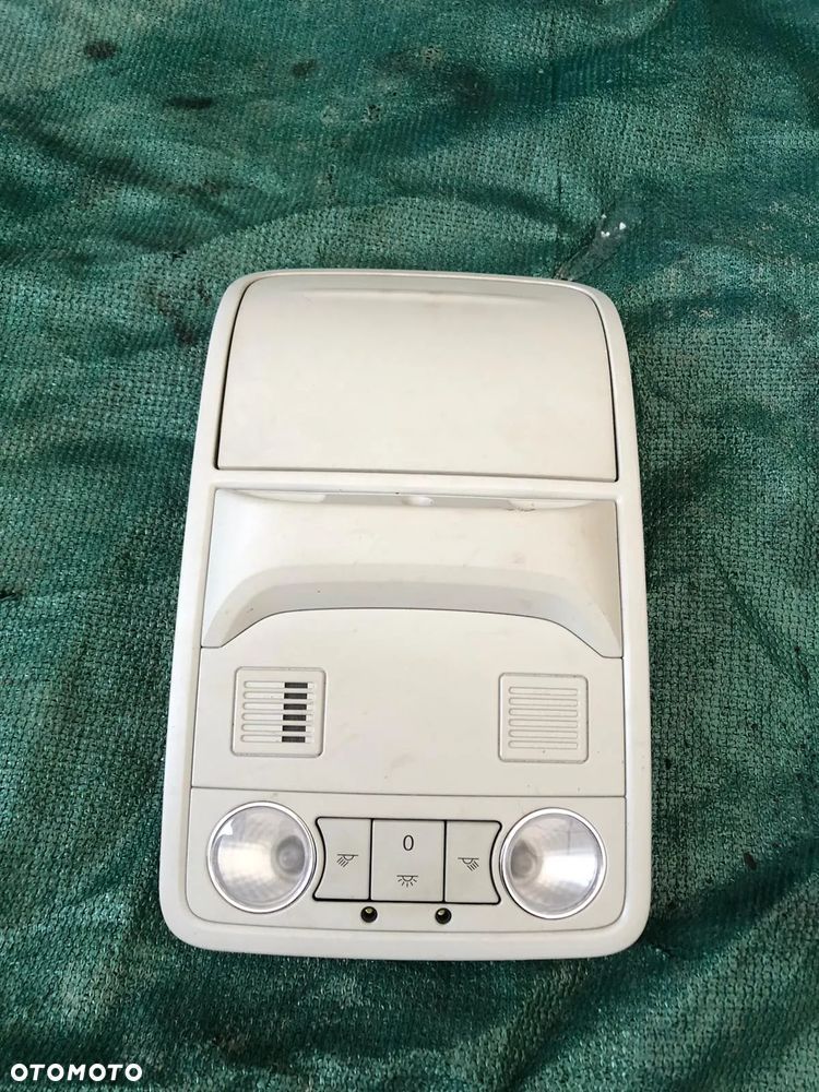SKODA OCTAVIA III oświetlenie kabiny przód schowek na okulary  mikrofon 5E0867489 3B0035711B 5E0868837