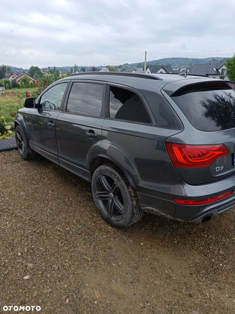 Audi Q7 - 6