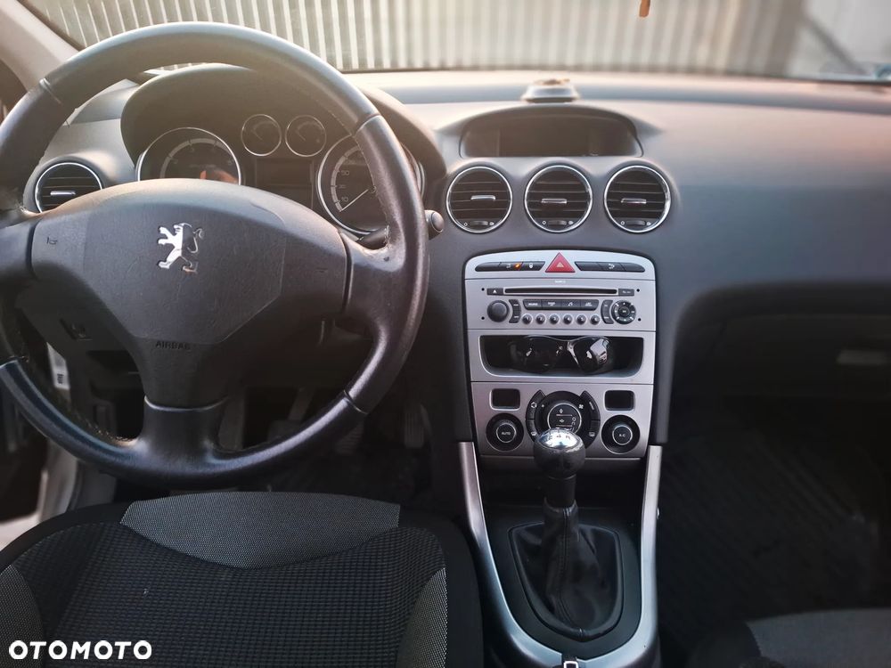 Peugeot 308 1.6 Trendy - 9