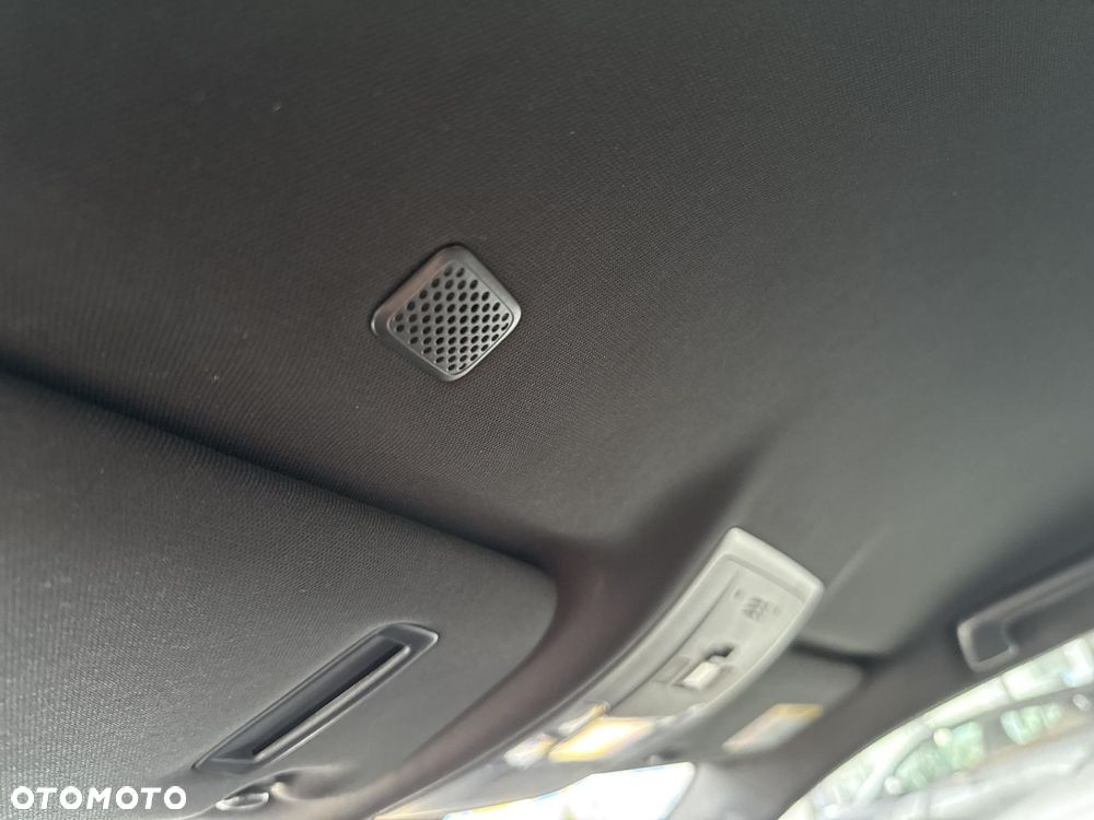 Lexus UX 250h GPF F Impression 2WD - 28