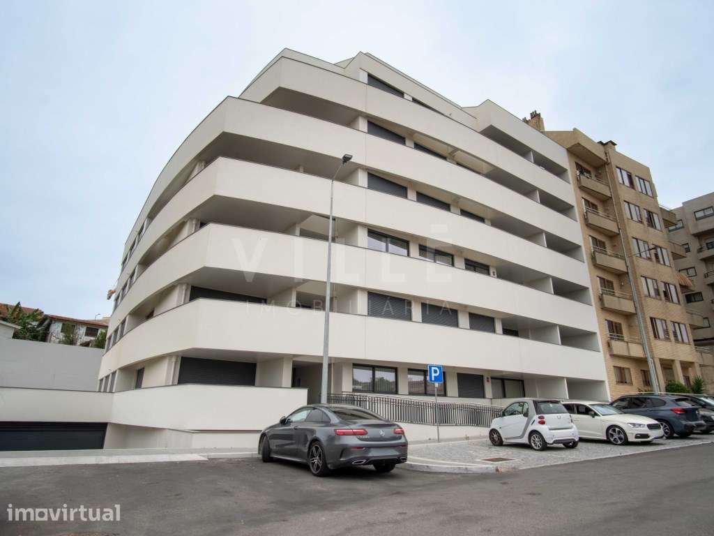 Apartamento T3 | 3 Frentes | Varanda | Lugar de Garagem para 2 carr... - Grande imagem: 4/32