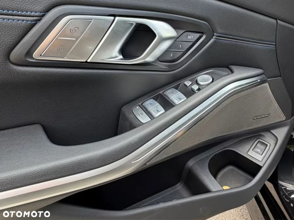 BMW Seria 3 M340i xDrive mHEV sport - 12