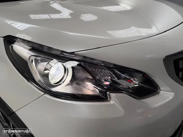 Peugeot 2008 1.2 PureTech Allure EAT6 - 10