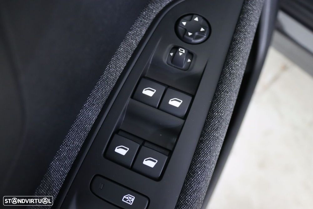 Peugeot 3008 1.5 BlueHDi Active Pack EAT8 - 16