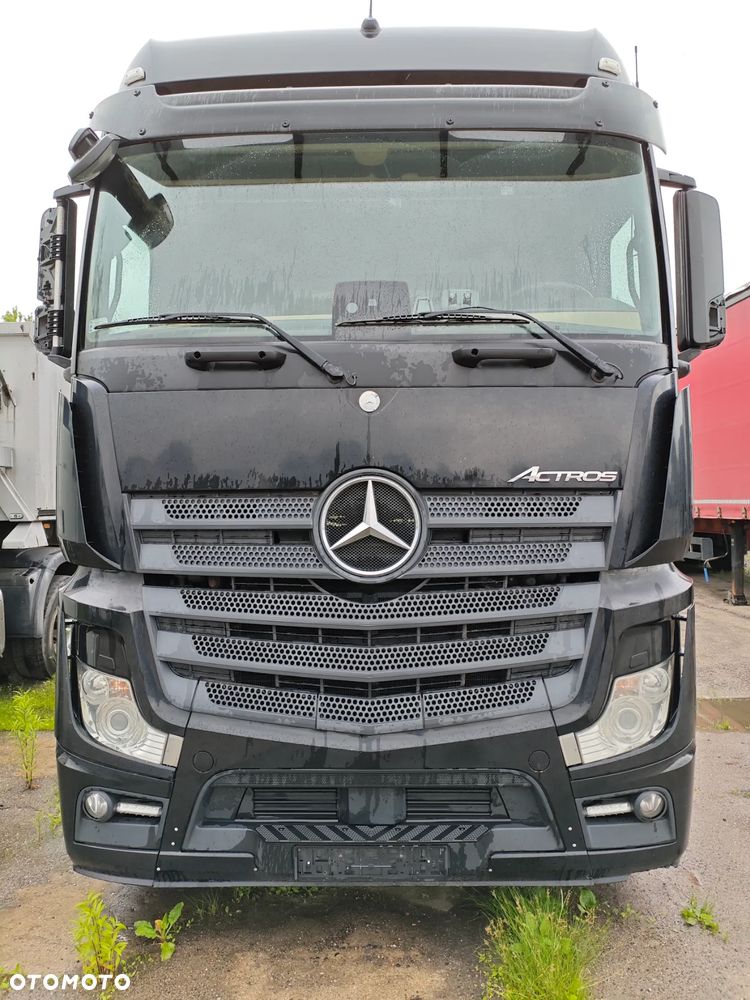 Mercedes-Benz ACTROS - 2