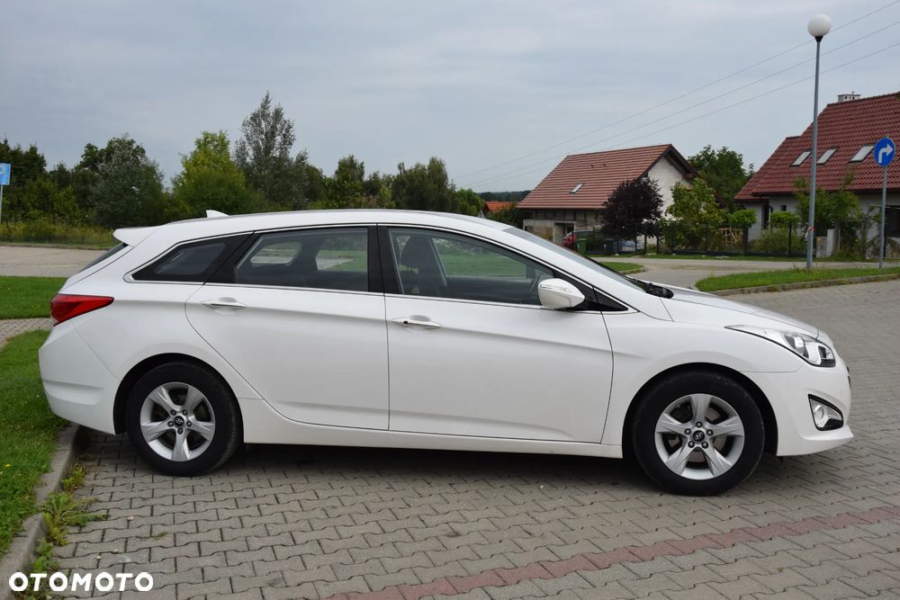 Hyundai i40 i40cw 1.6 Fifa World Cup Edition - 9