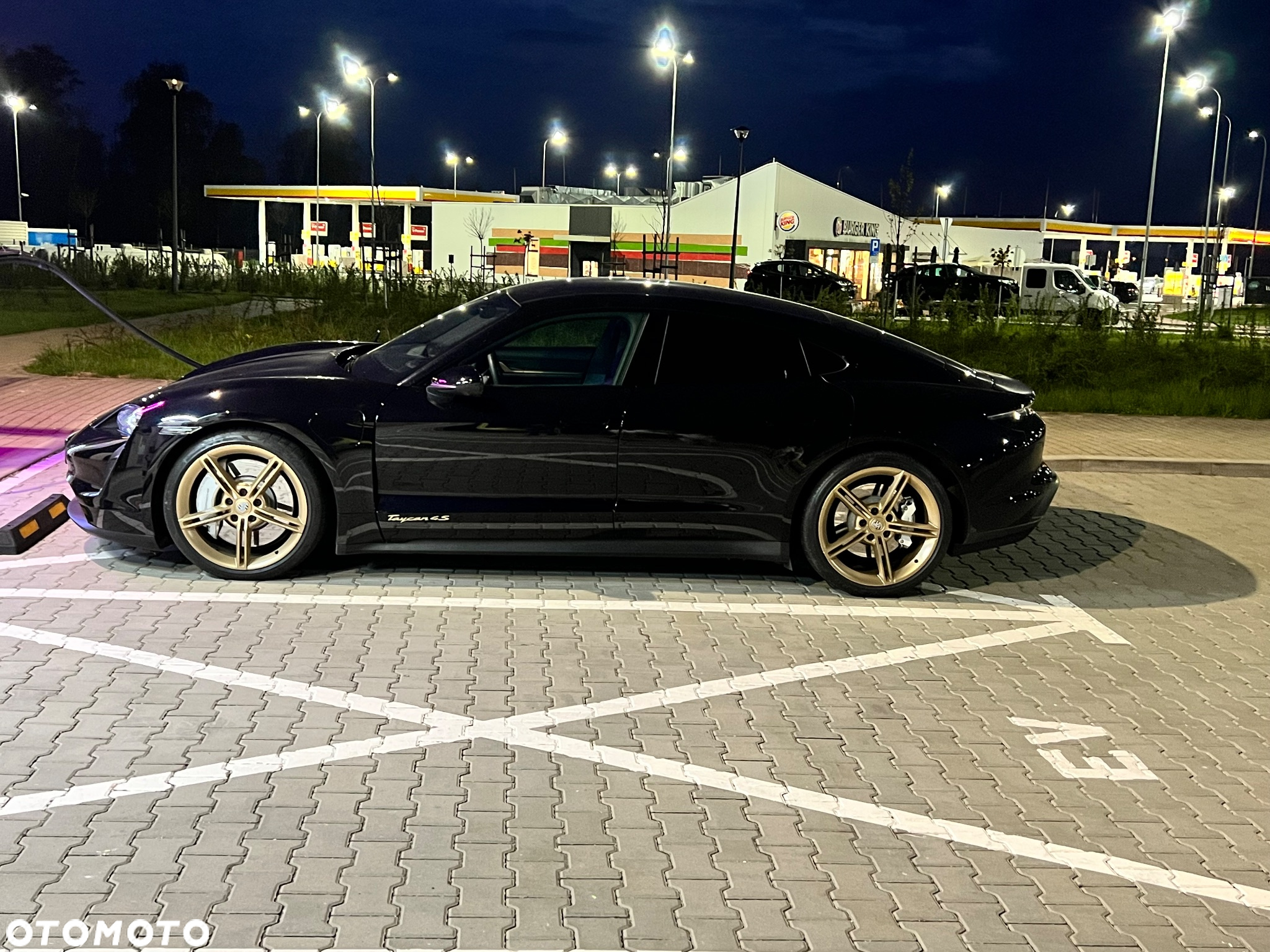 Porsche Taycan - 20