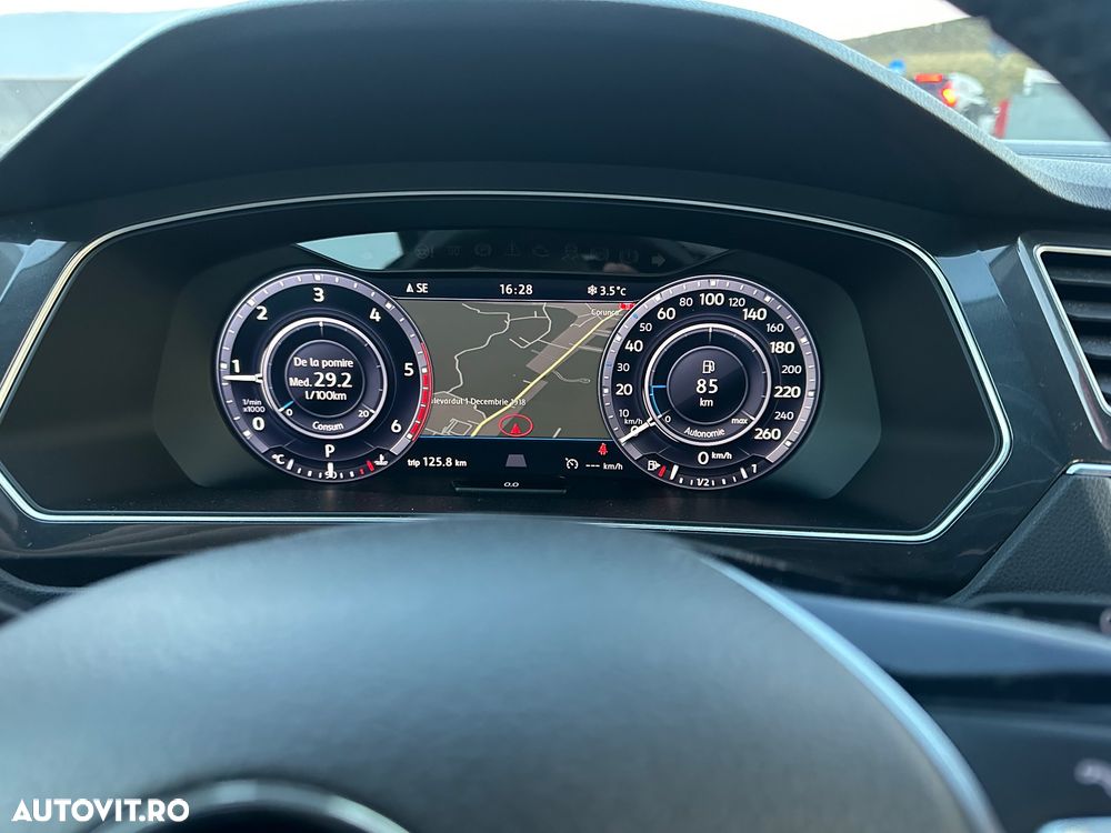 Volkswagen Tiguan - 27