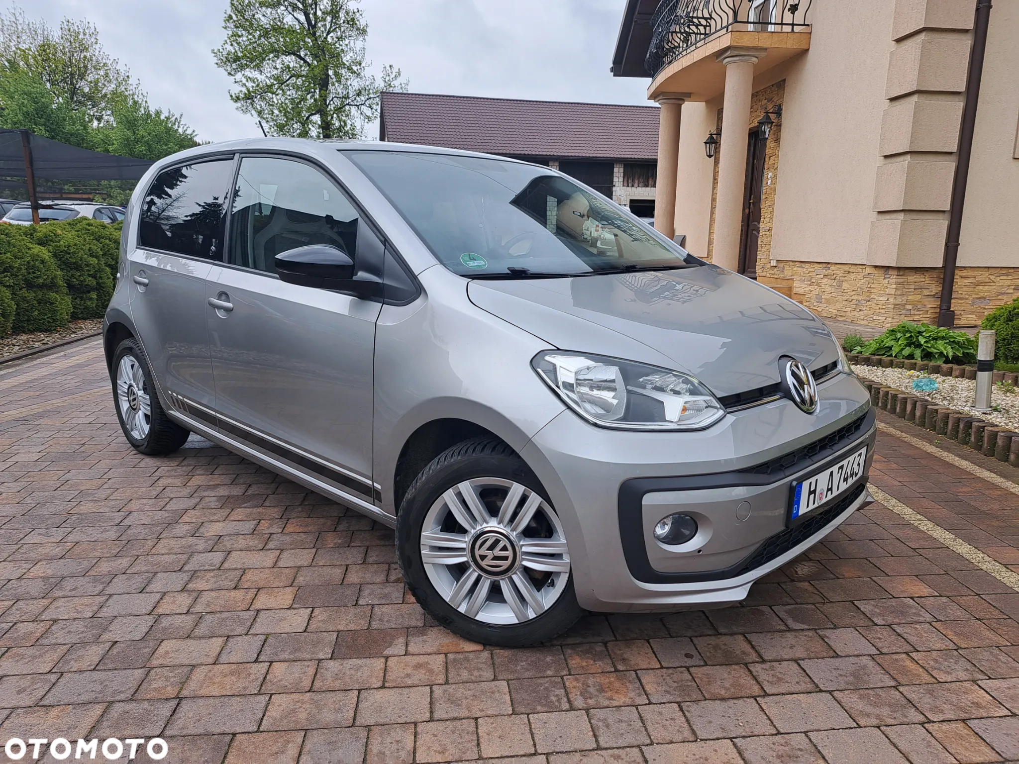 Volkswagen up! (BlueMotion Technology) beats - 24