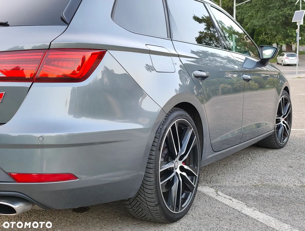 Seat Leon 2.0 TSI Start&Stop 4Drive DSG Cupra 300 - 8