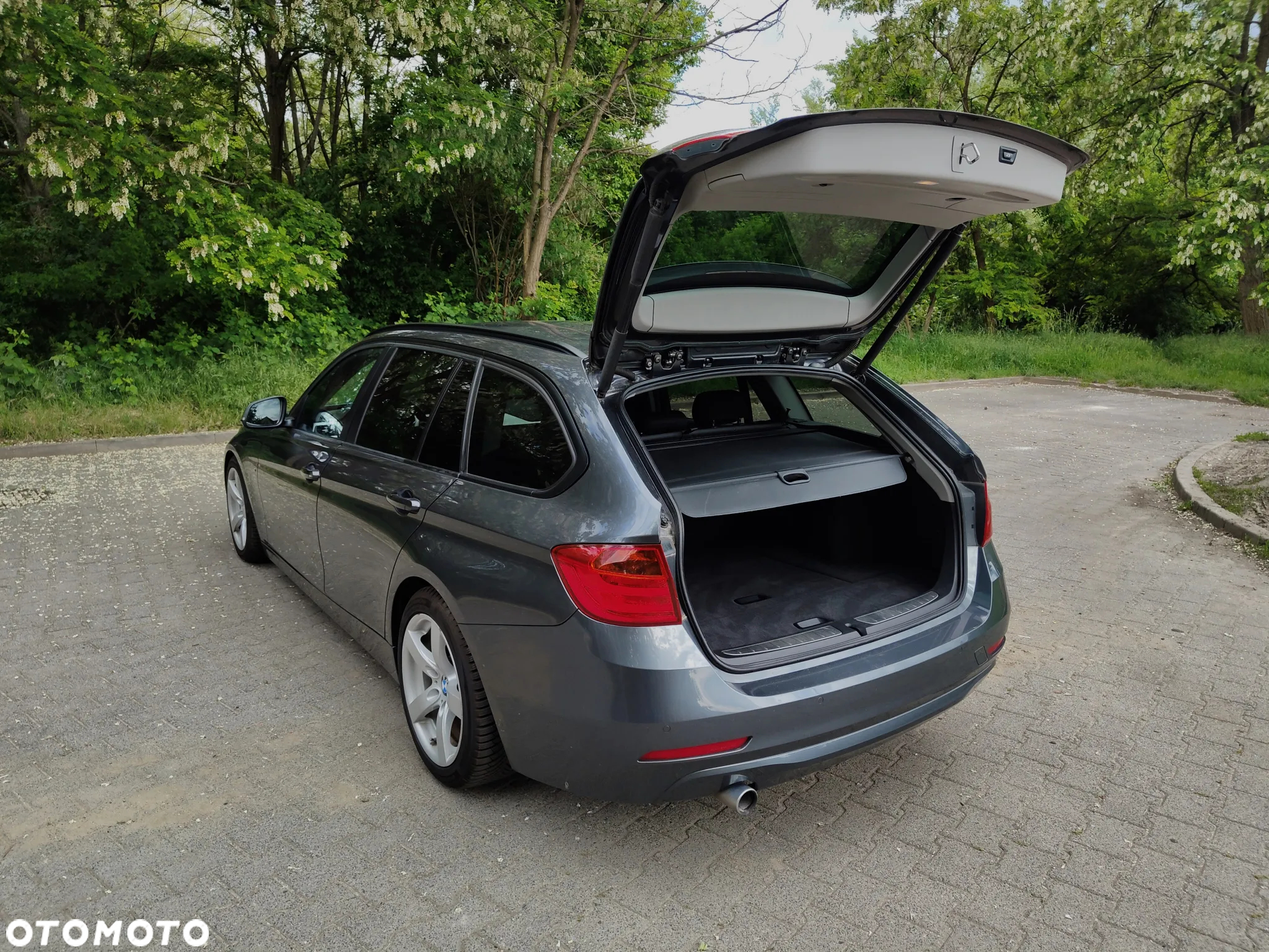 BMW Seria 3 320d - 22