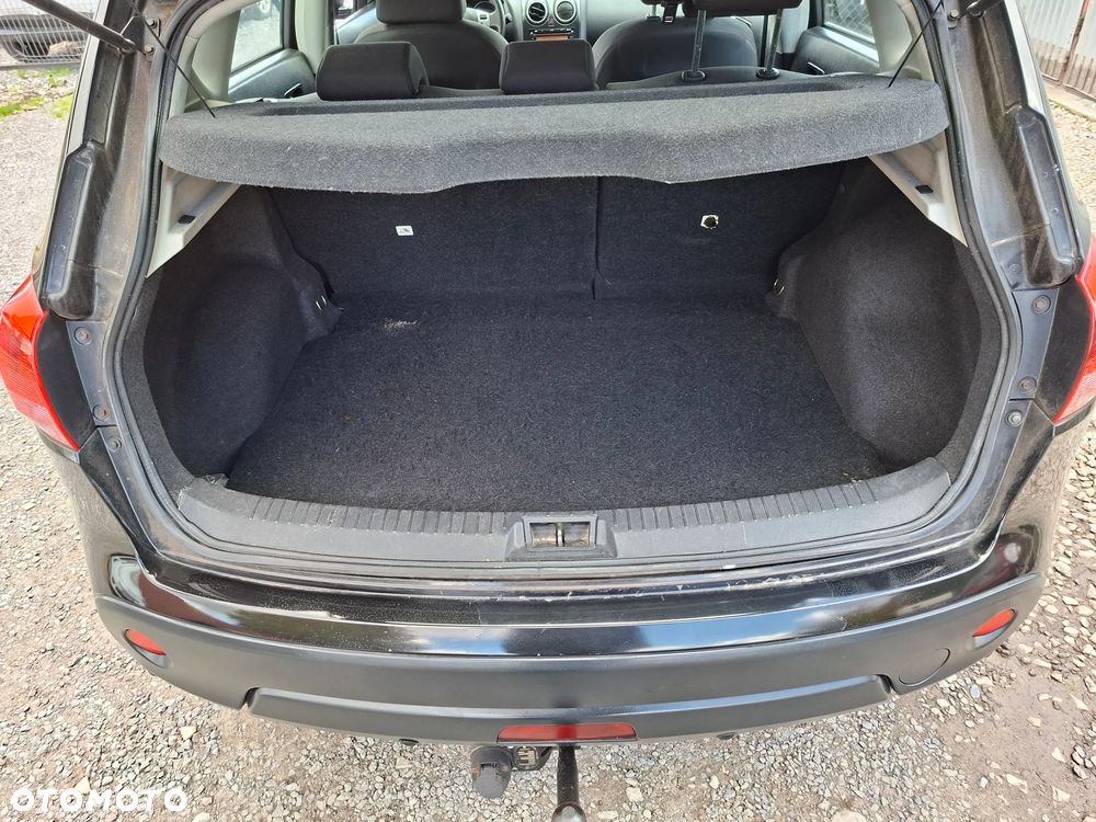 Nissan Qashqai - 10