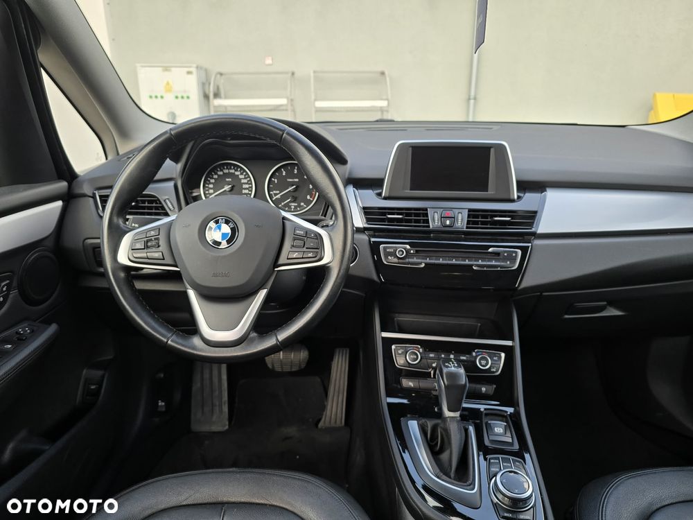 BMW Seria 2 218d GT M Sport - 29