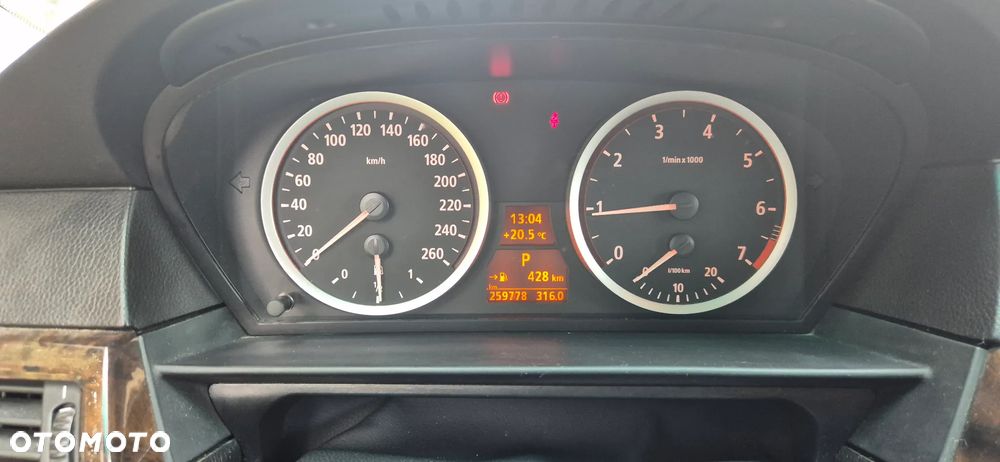 BMW Seria 5 - 13